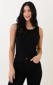 The Musthaves Essence Top Round Neck Black