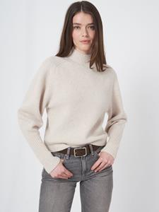 REPEAT cashmere Wollen trui met geribde opstaande kraag
