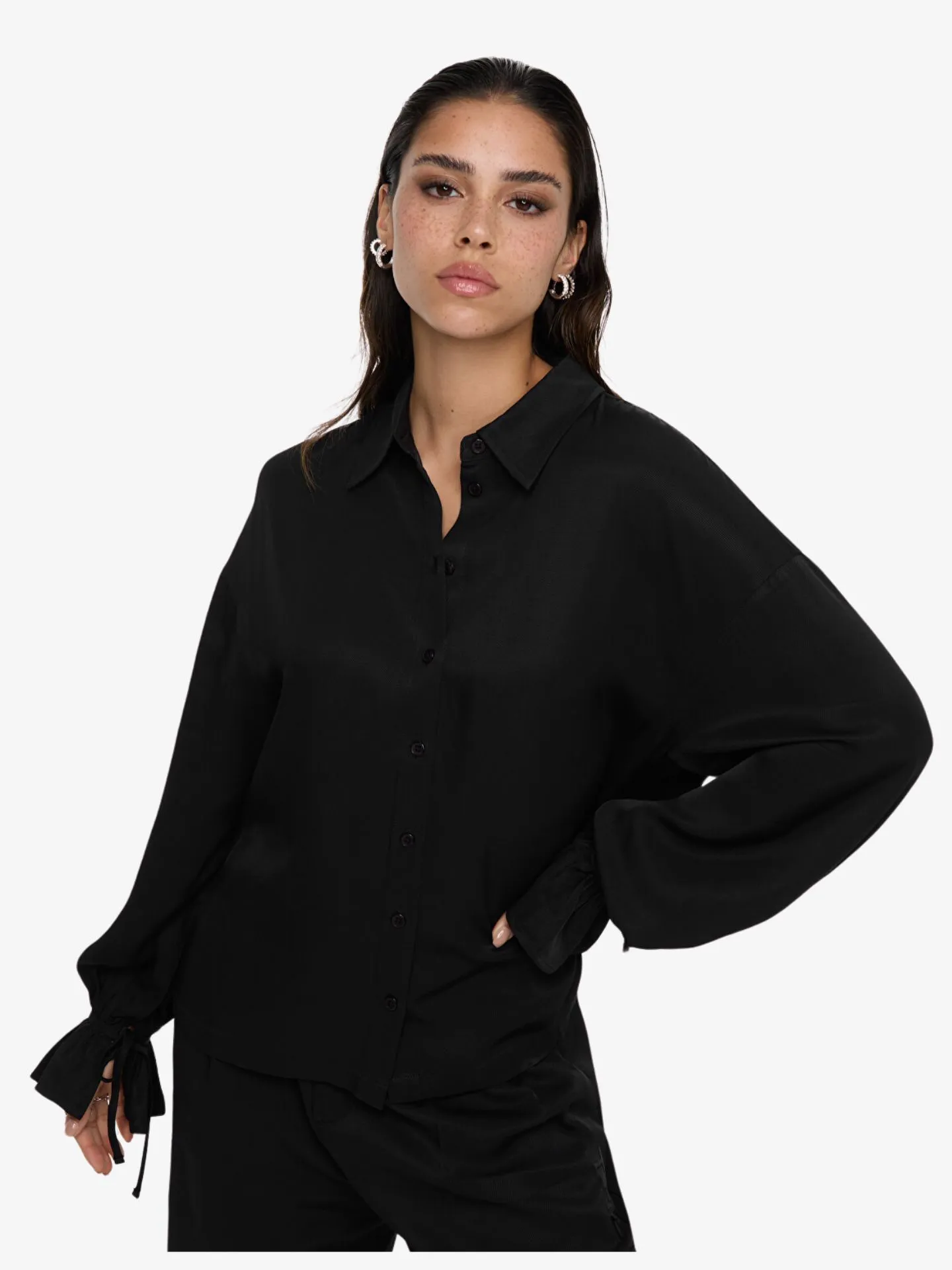 Alix The Label Ladies flowy twill bow blouse