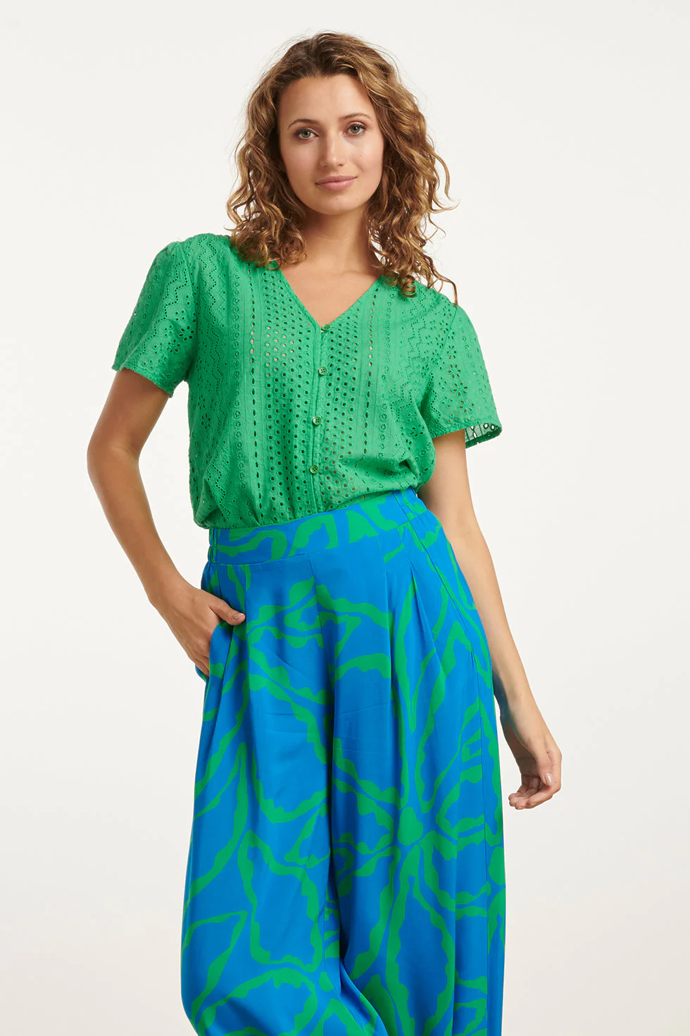 Smashed Lemon 25147 felgroene broderie anglaise blouse