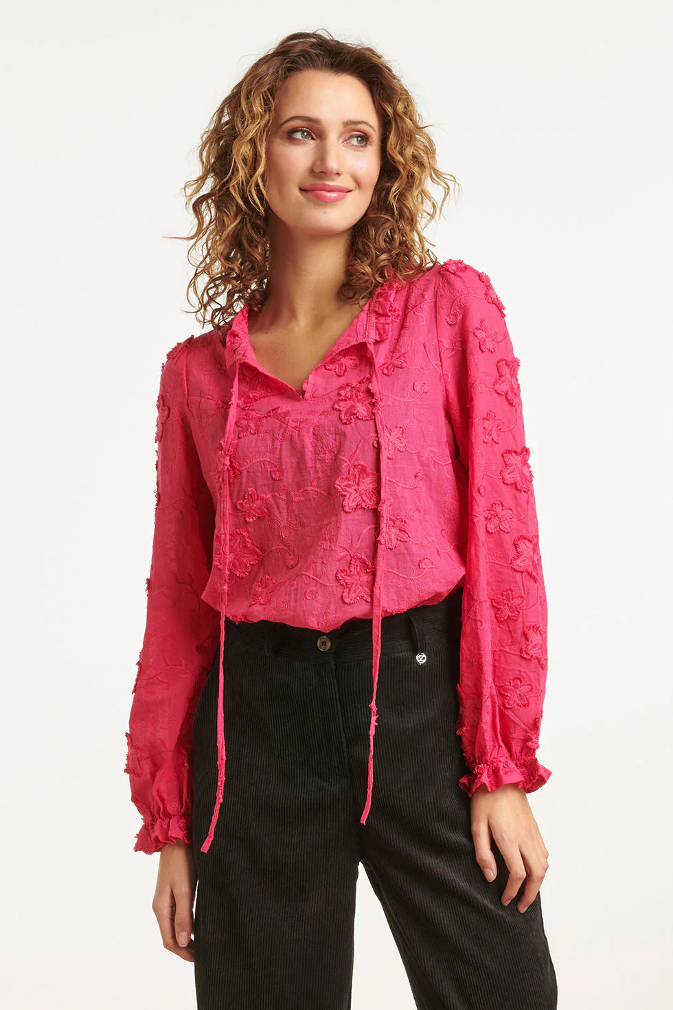 Smashed Lemon 23571 3d geborduurde bloementop fuchsia