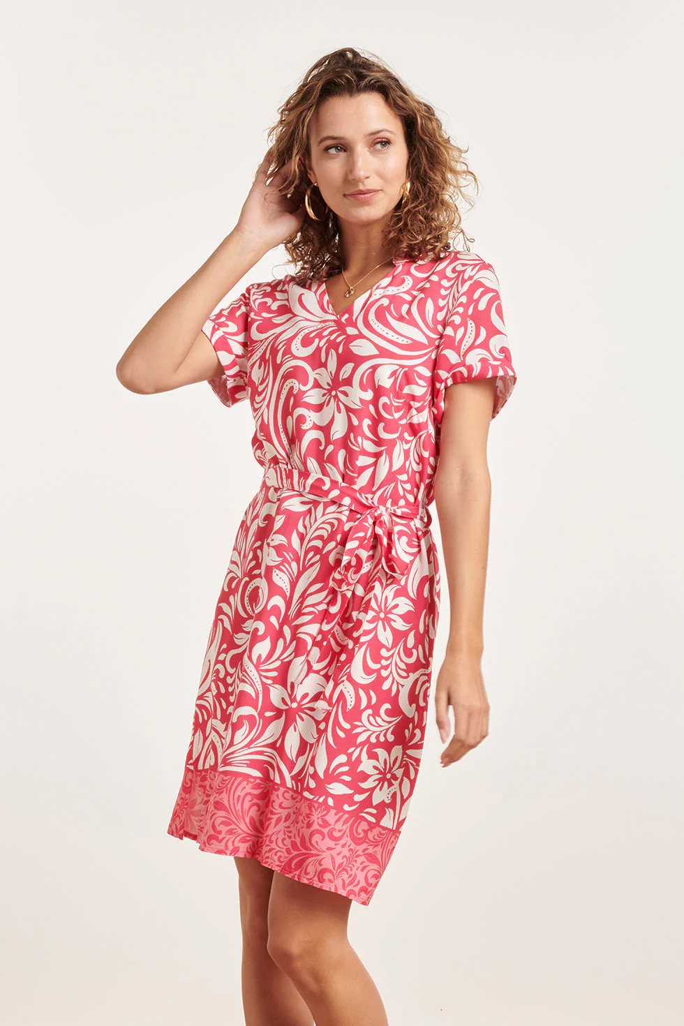 Smashed Lemon 24367 dames korte fuchsia jurk met witte bloemenprint