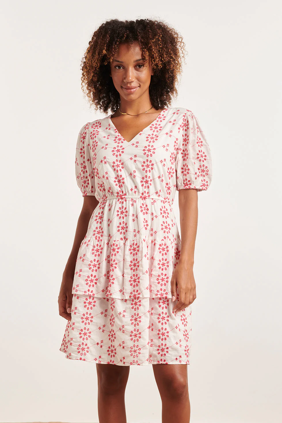 Smashed Lemon 24379 dames jurk met broderie anglais in felroze