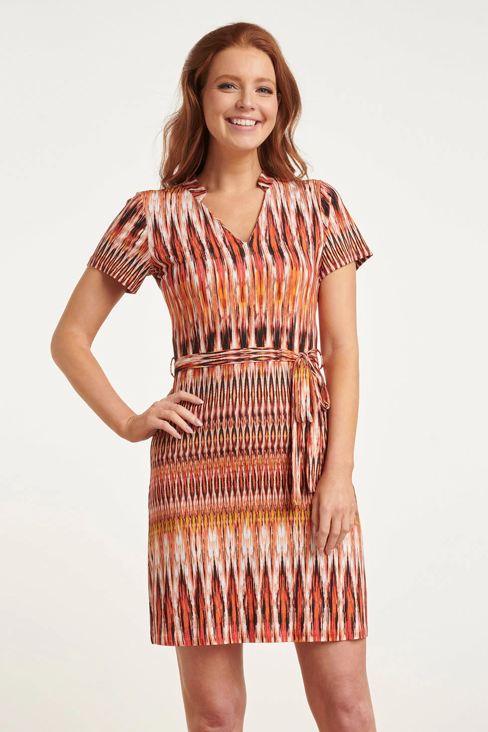Smashed Lemon 24430 zomerjurk met abstracte print in aardetinten