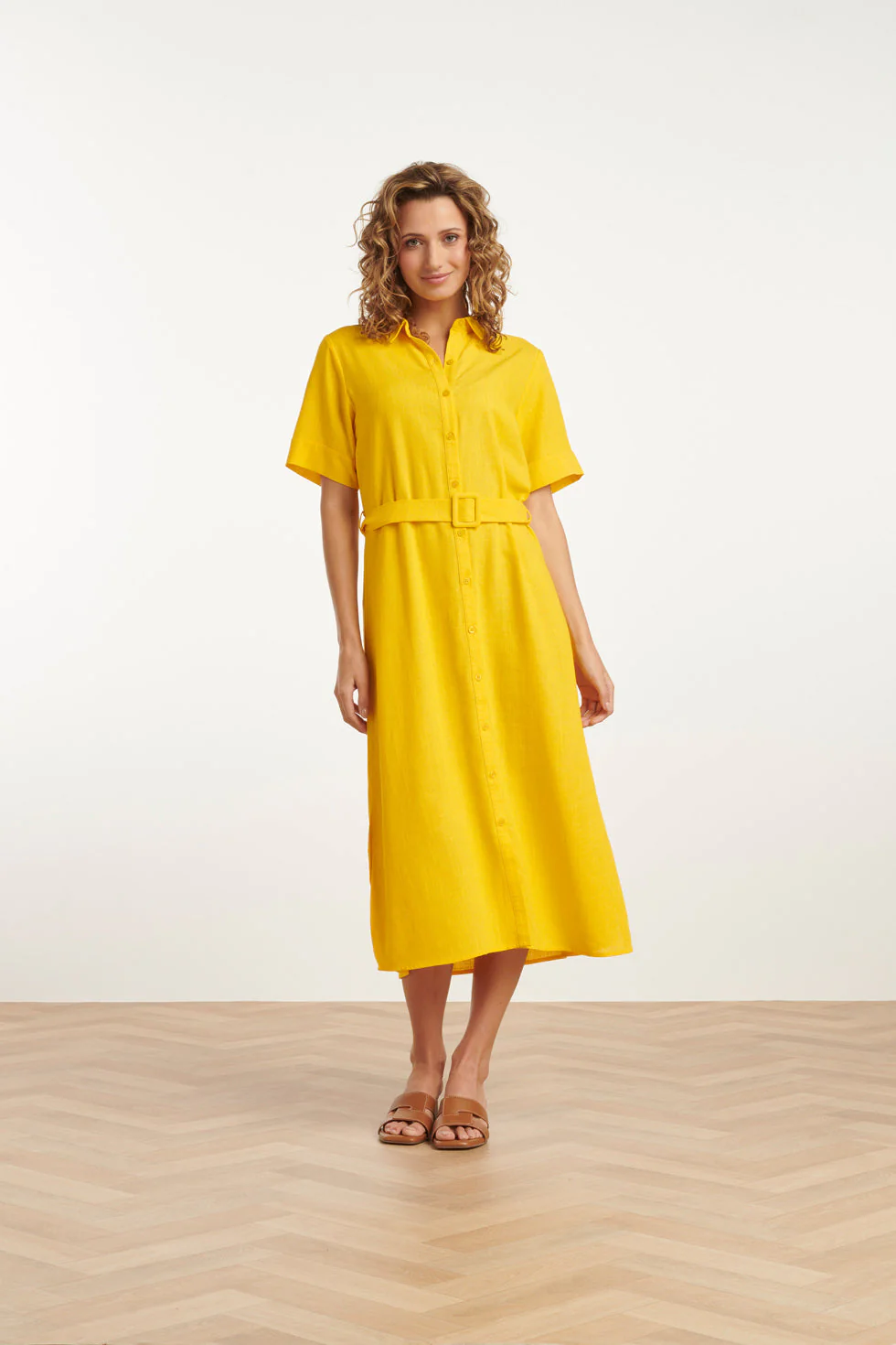 Smashed Lemon 25150 gele linnen midi shirtjurk