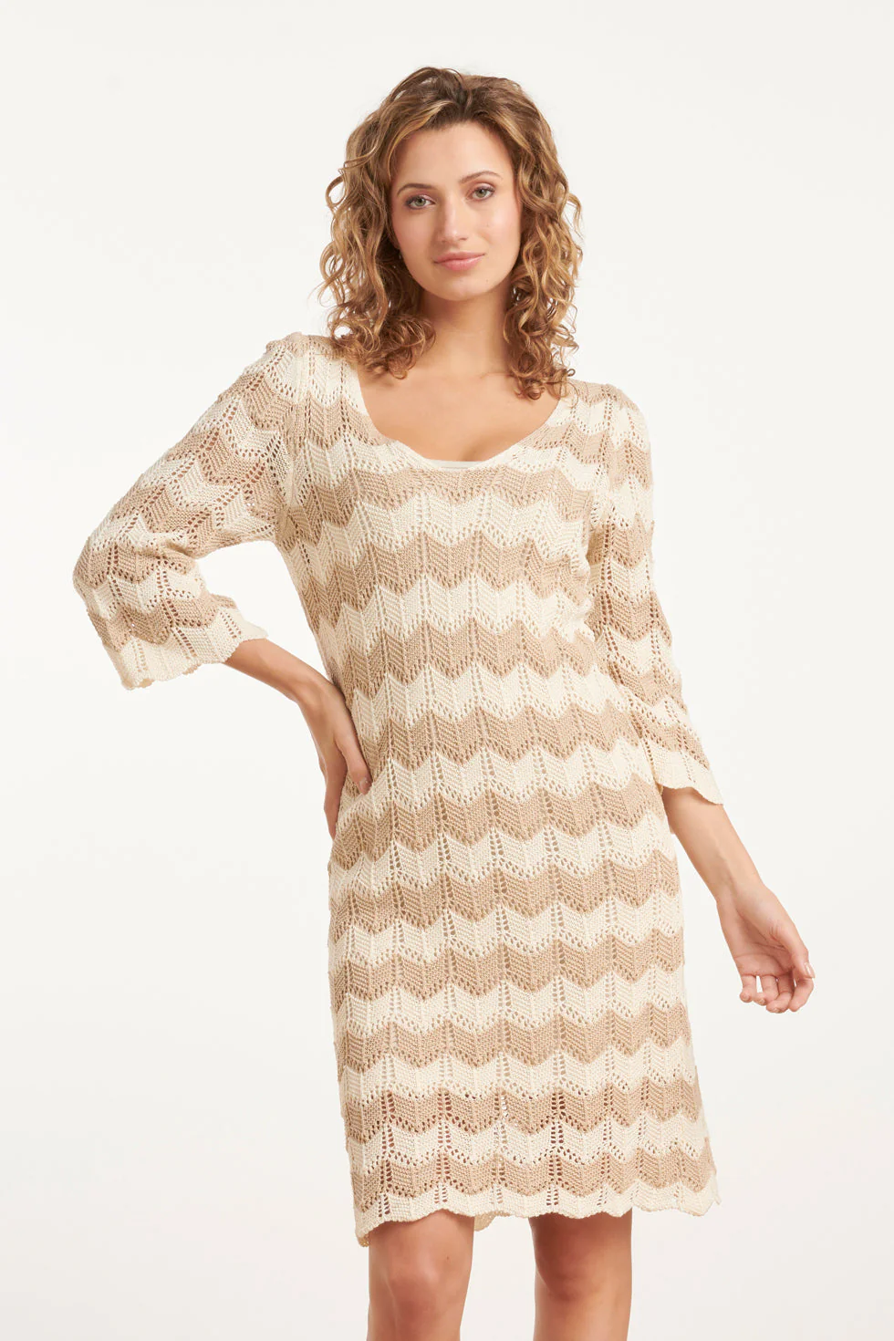 Smashed Lemon 25219 zandkleurige zigzag crochet jurk
