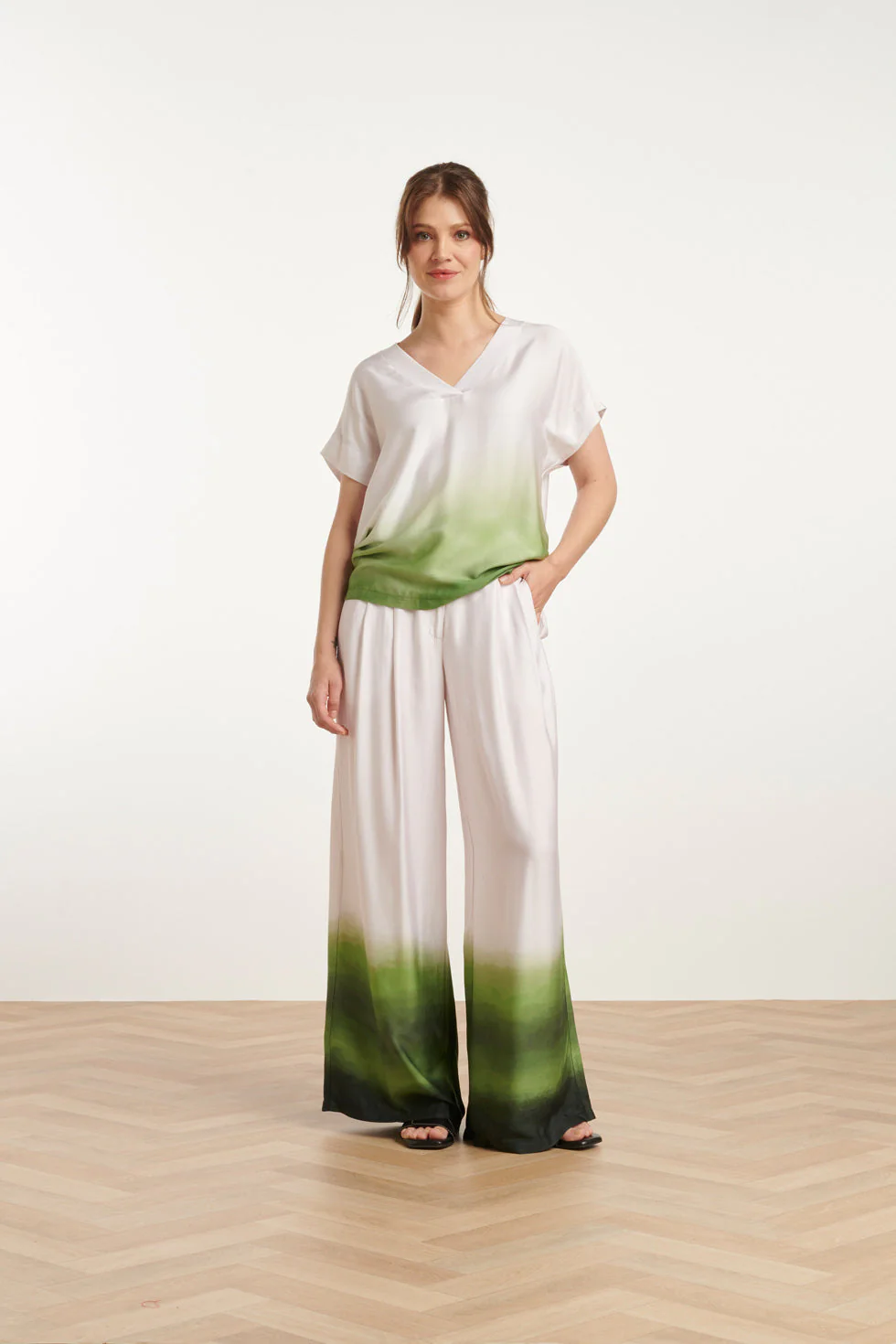 Smashed Lemon 25019 wide leg broek in helder groen & mauve donker