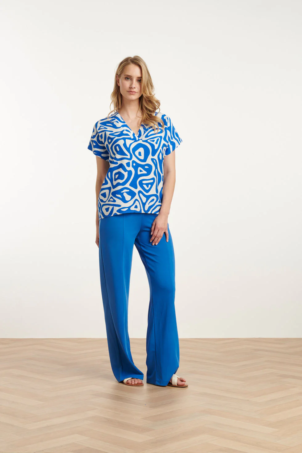 Smashed Lemon 25140 cobalt blauwe wide straight leg stretch broek