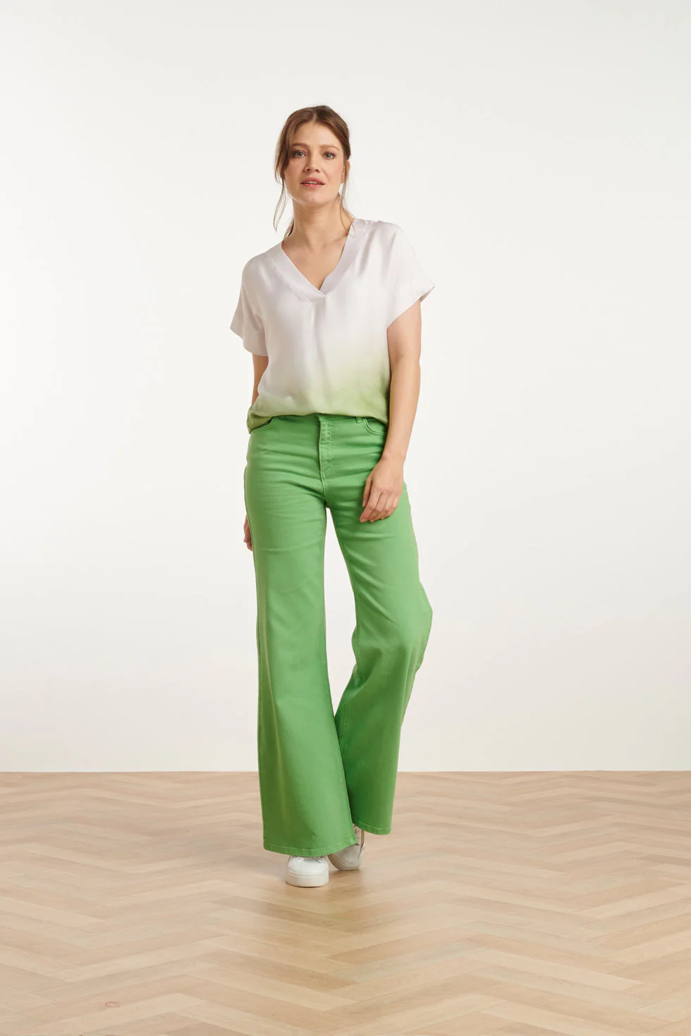 Smashed Lemon 25206 lichtgroene flared jeans