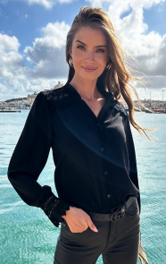 The Musthaves Blouse Met Kanten Schouderdetail Zwart