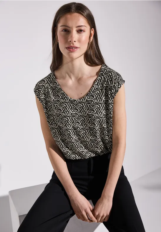 STREET ONE Shirttop met grafisch patroon en v-hals
