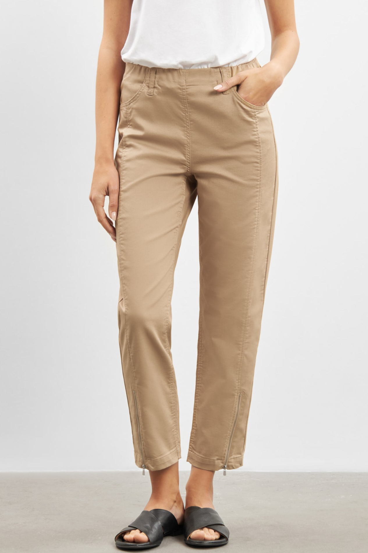 LAURIE Damen vegan Hose Regular Crop Piper Caffe Latte