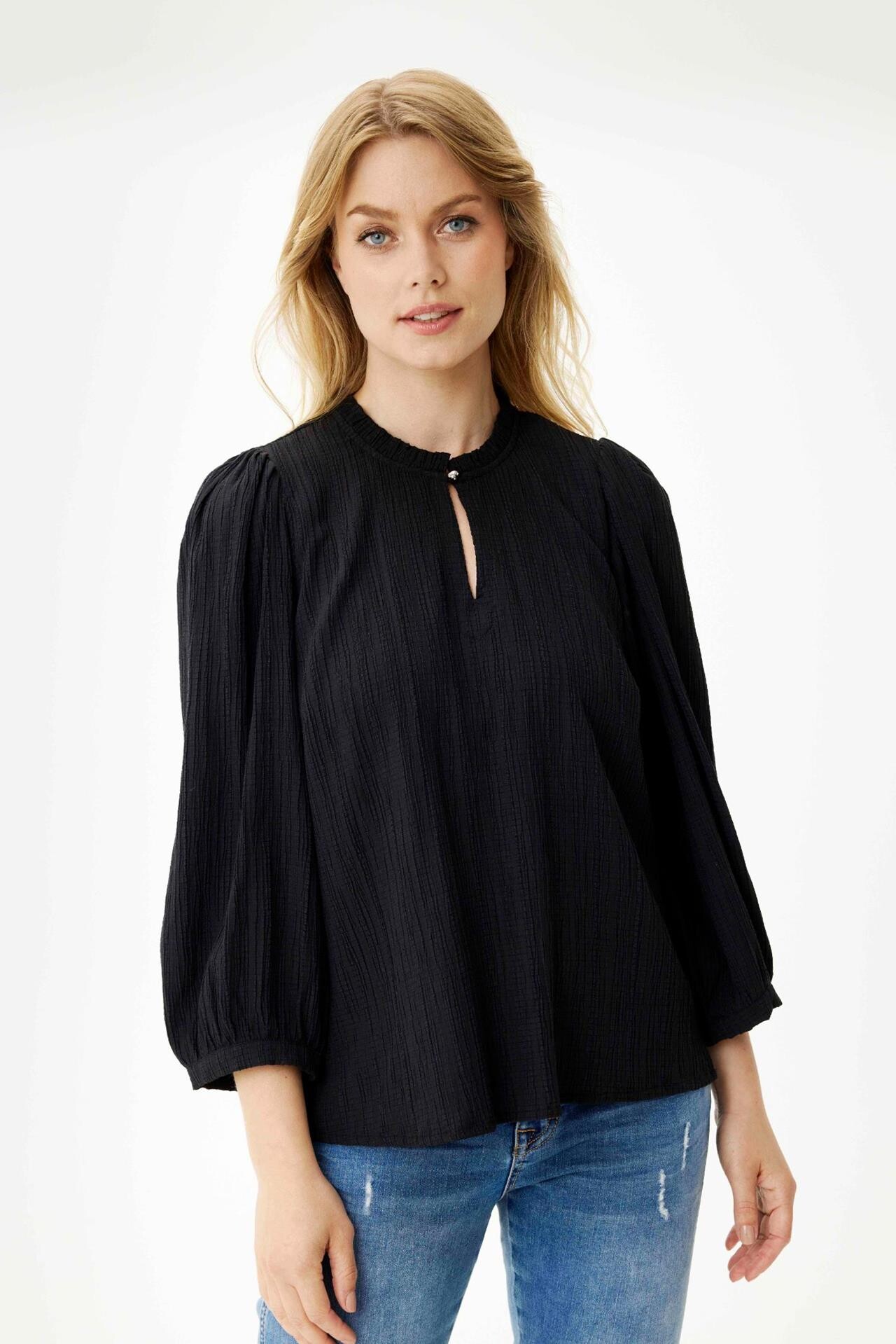 IN FRONT TOVE BLOUSE 16121 999 (Black 999)