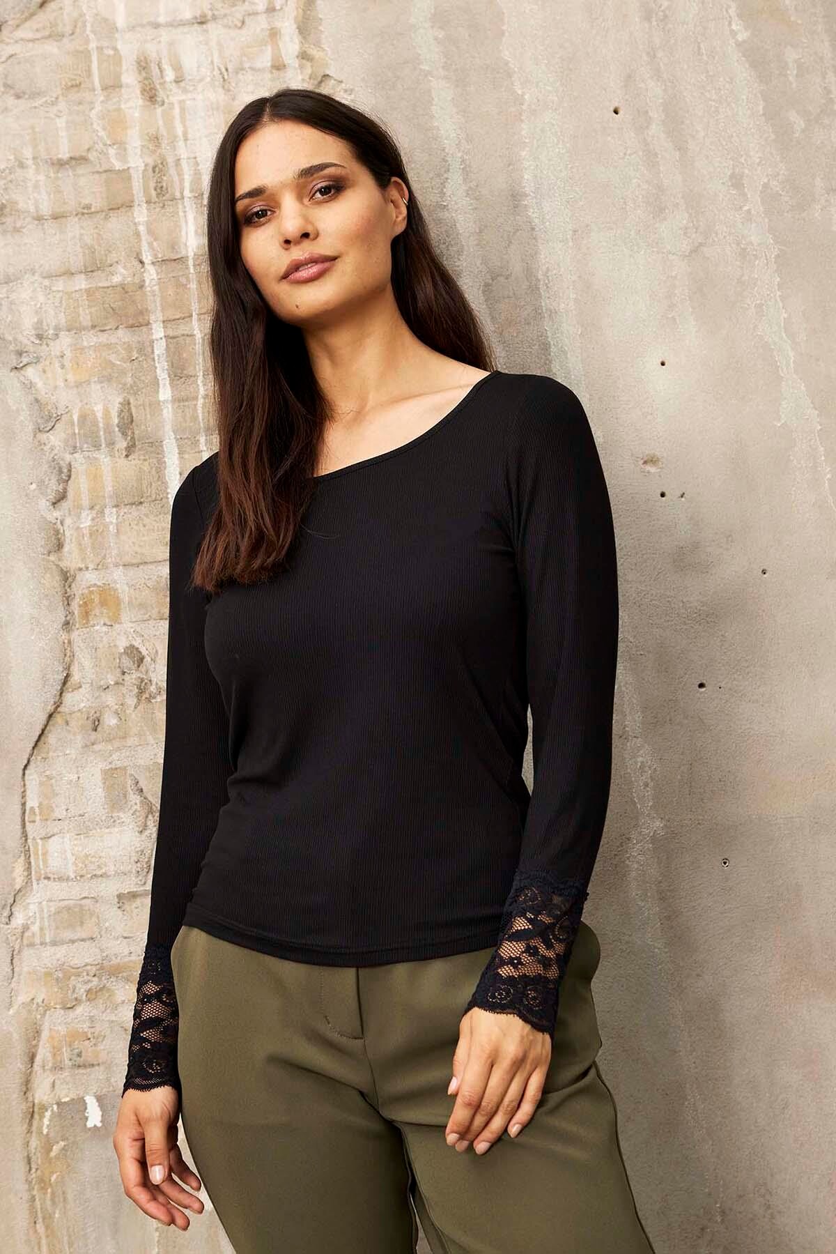 IN FRONT VIVIAN BLOUSE 15862 999 (Black 999)