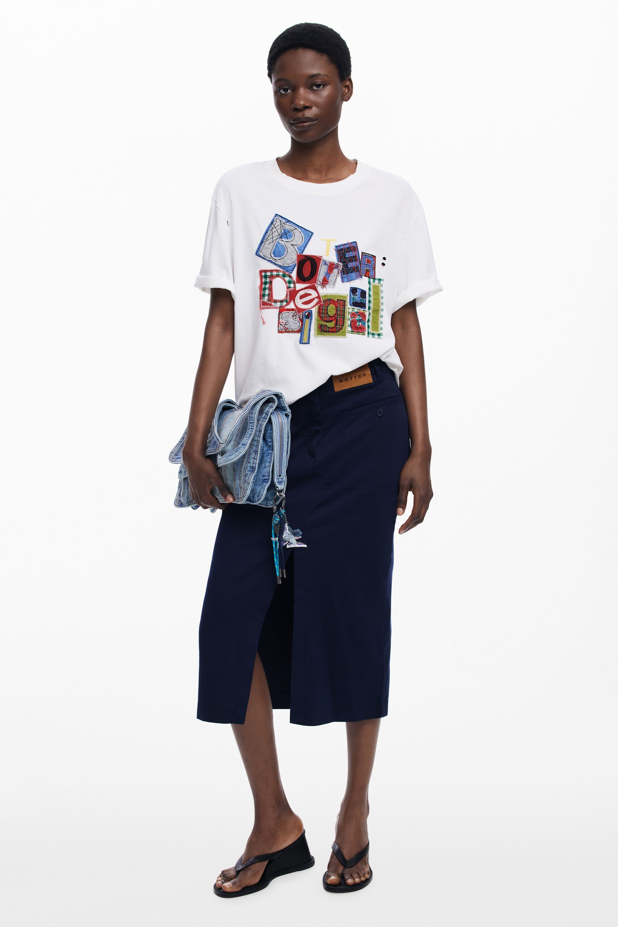 Desigual T-shirt met korte mouwen patch Botter - WHITE