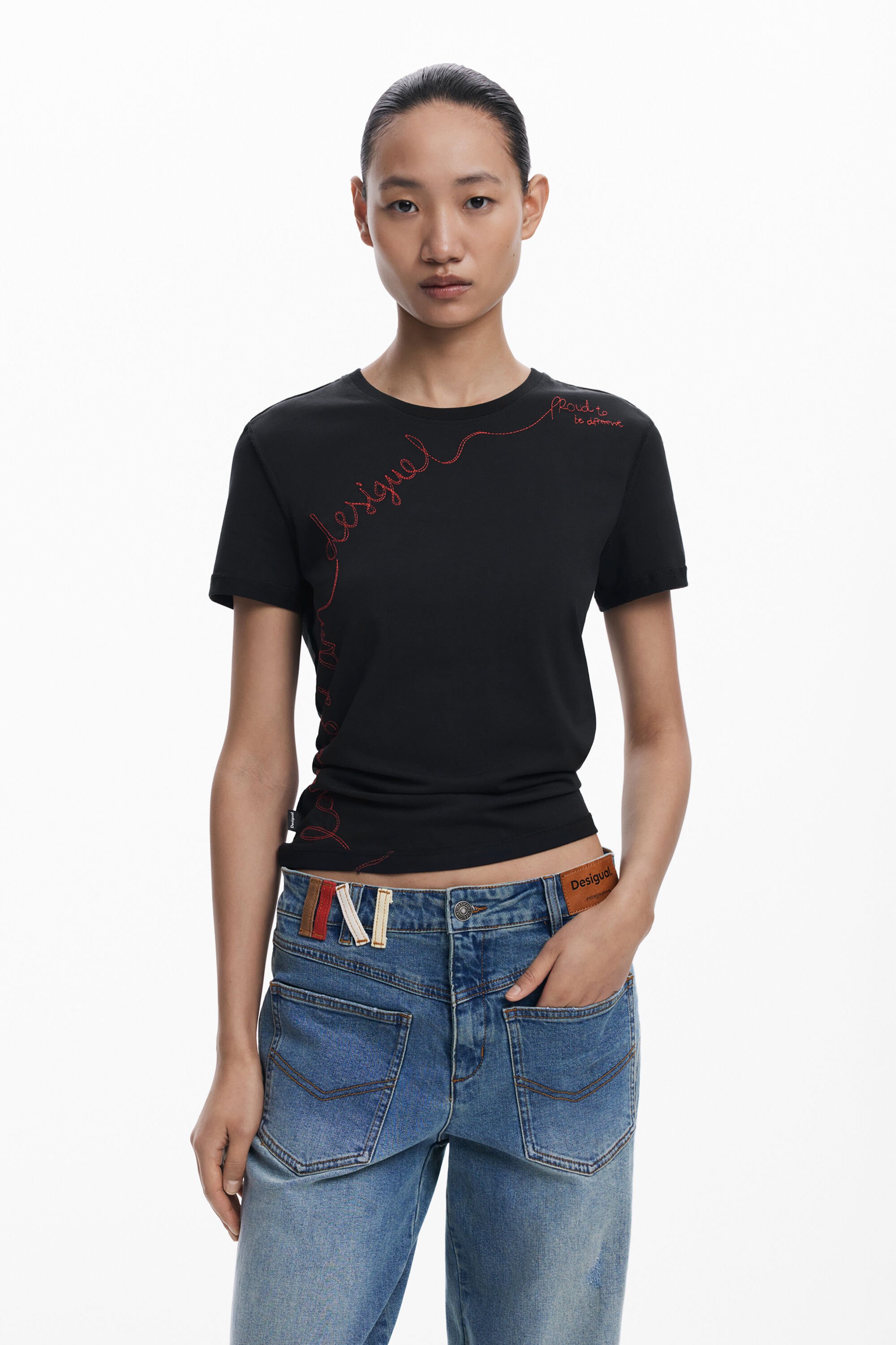 Desigual T-shirt met geborduurde zin - BLACK