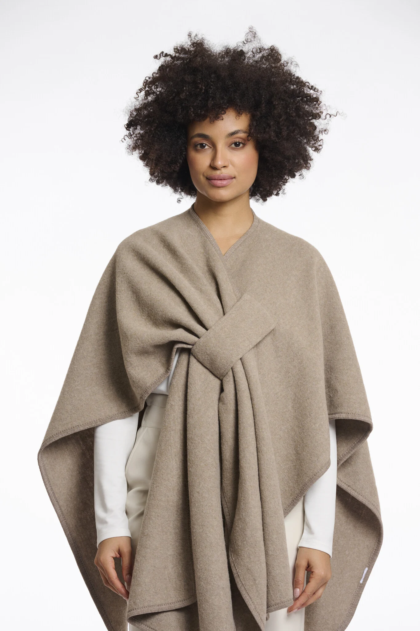 Rino & Pelle Marwa.7002511 rino en pelle woven cape toffee