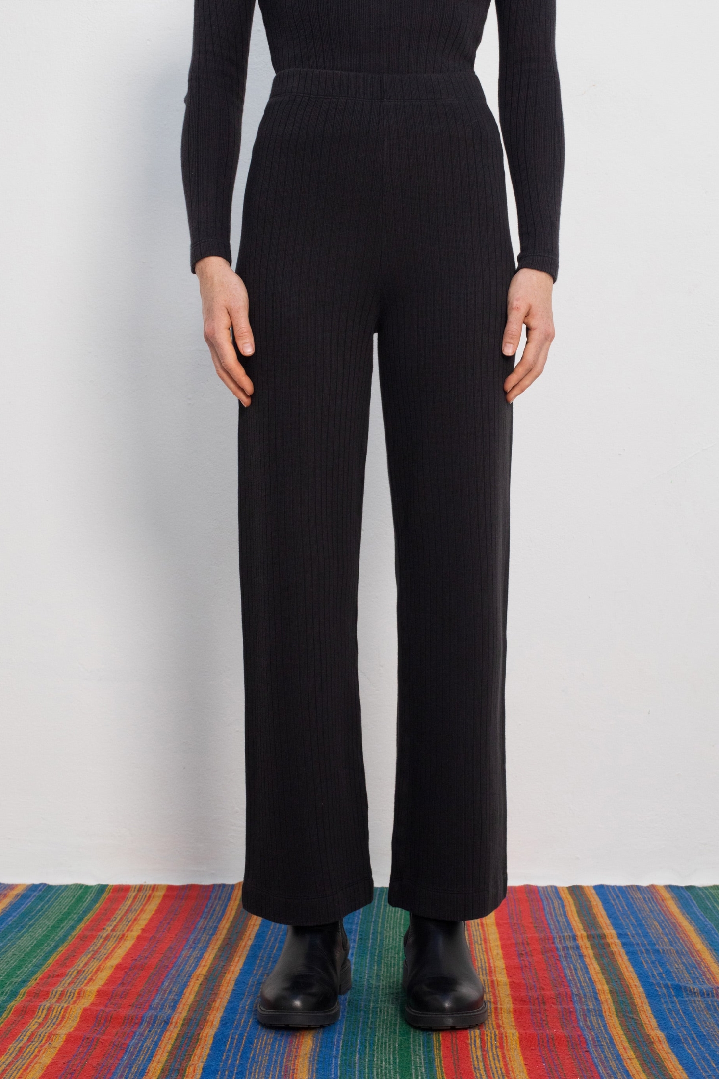 Rotholz Damen vegan Hose Gerippt Schwarz