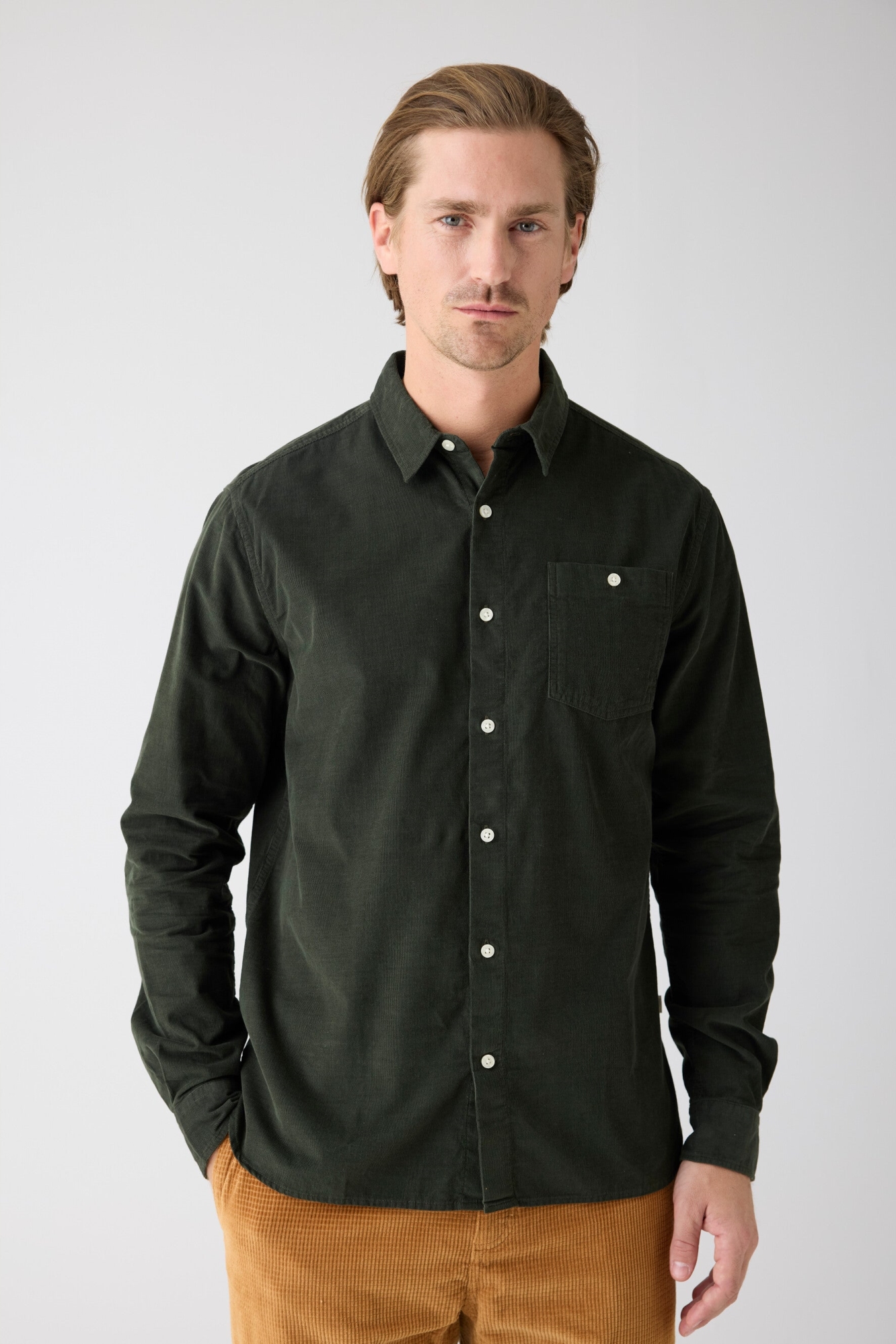 KnowledgeCotton Apparel Herren vegan Hemd Regular Corduroy Forrest NachtgrÃ¼n