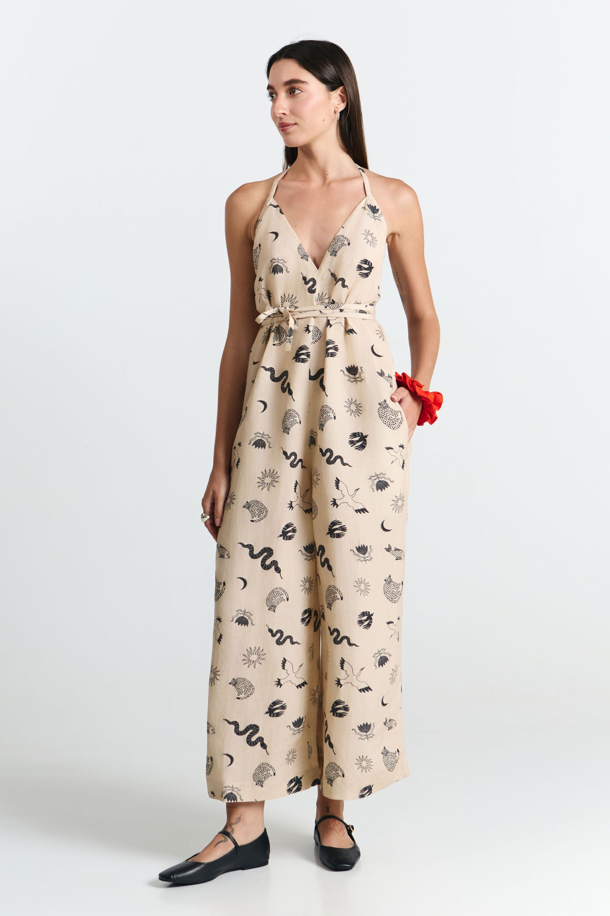 SUITE13LAB Damen vegan Jumpsuit Danli Fauna Print