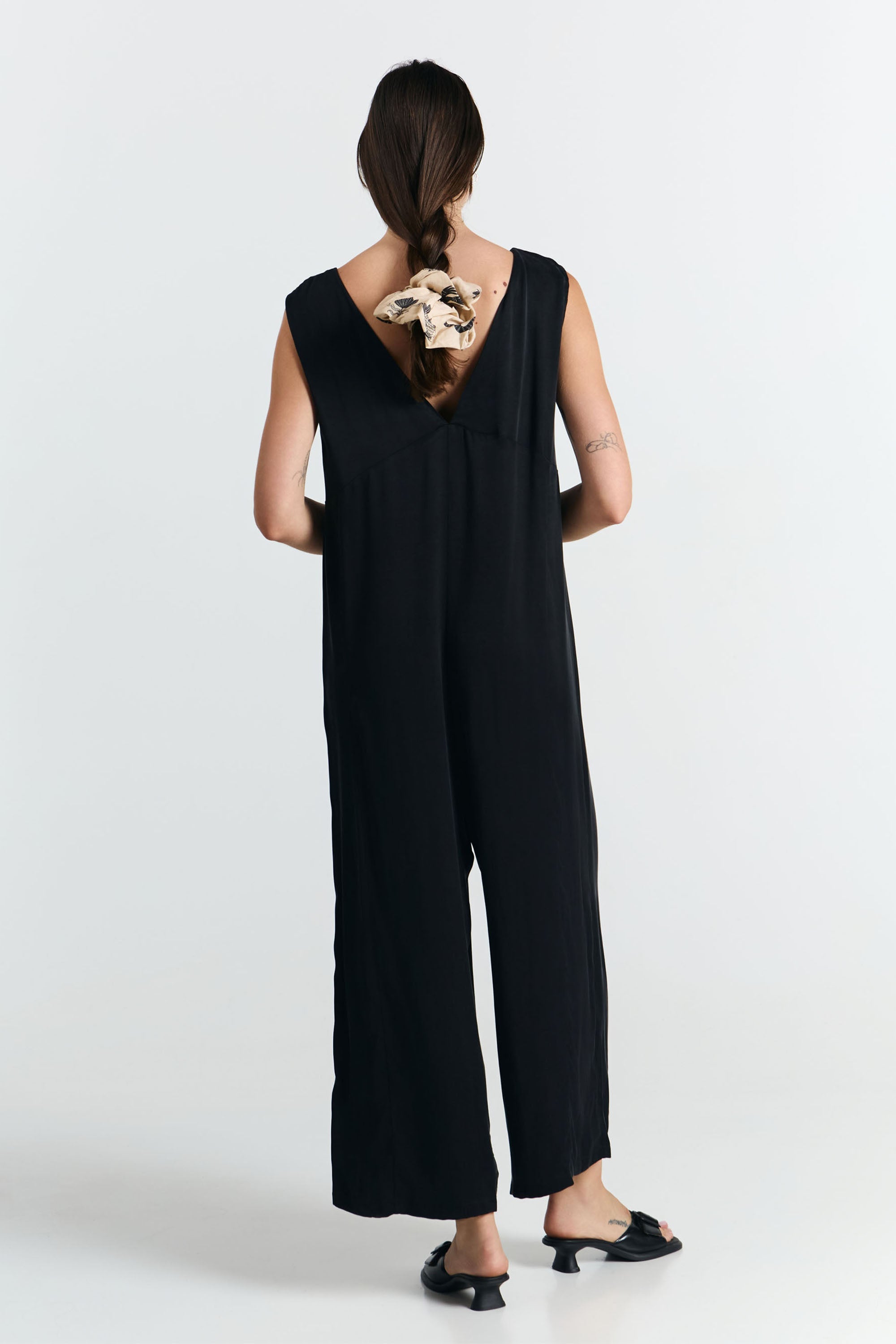 SUITE13LAB Damen vegan Jumpsuit Neiba Schwarz