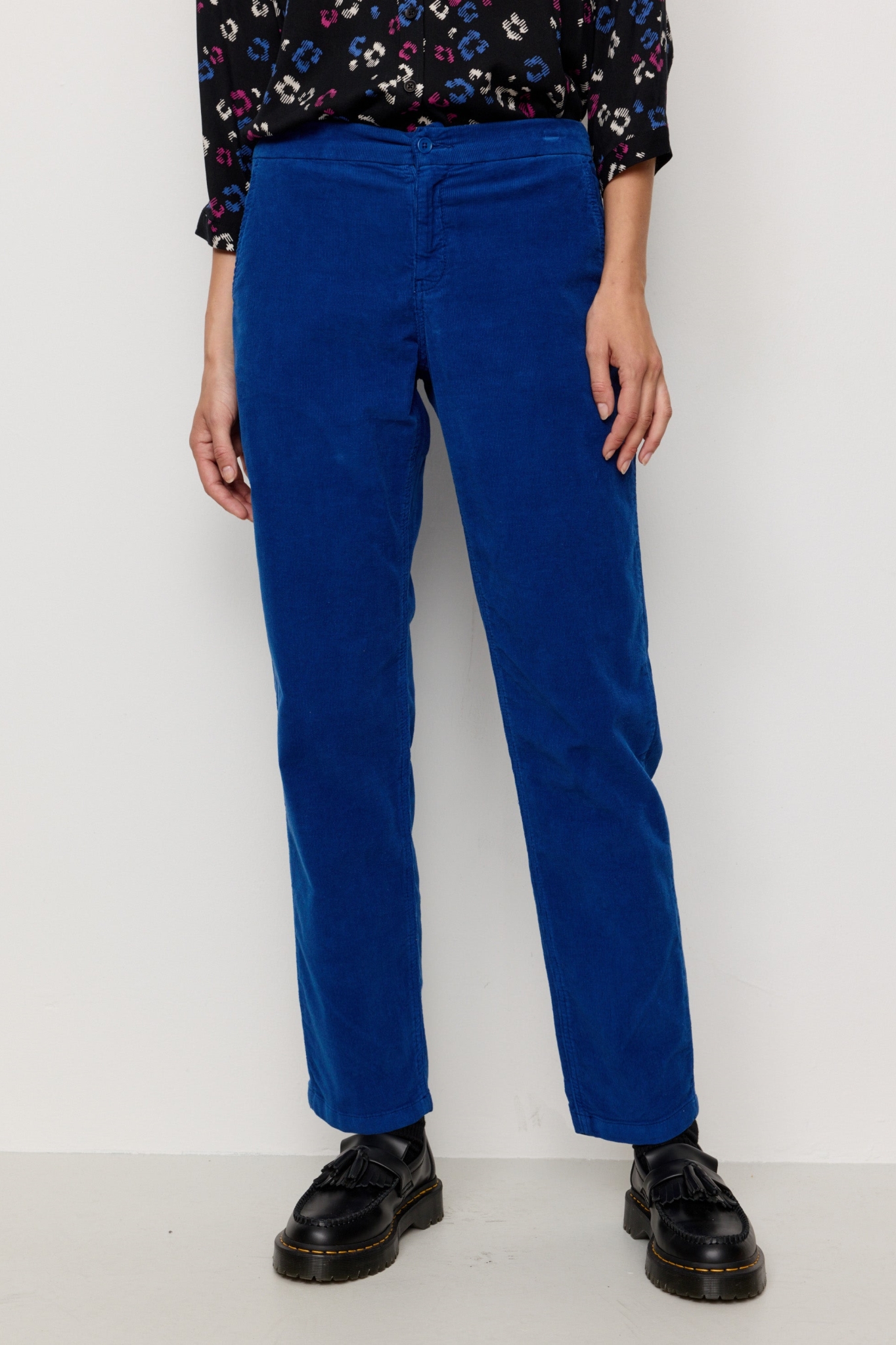 Recolution Damen vegan Hose Corduroy Calluna Lapis Blau