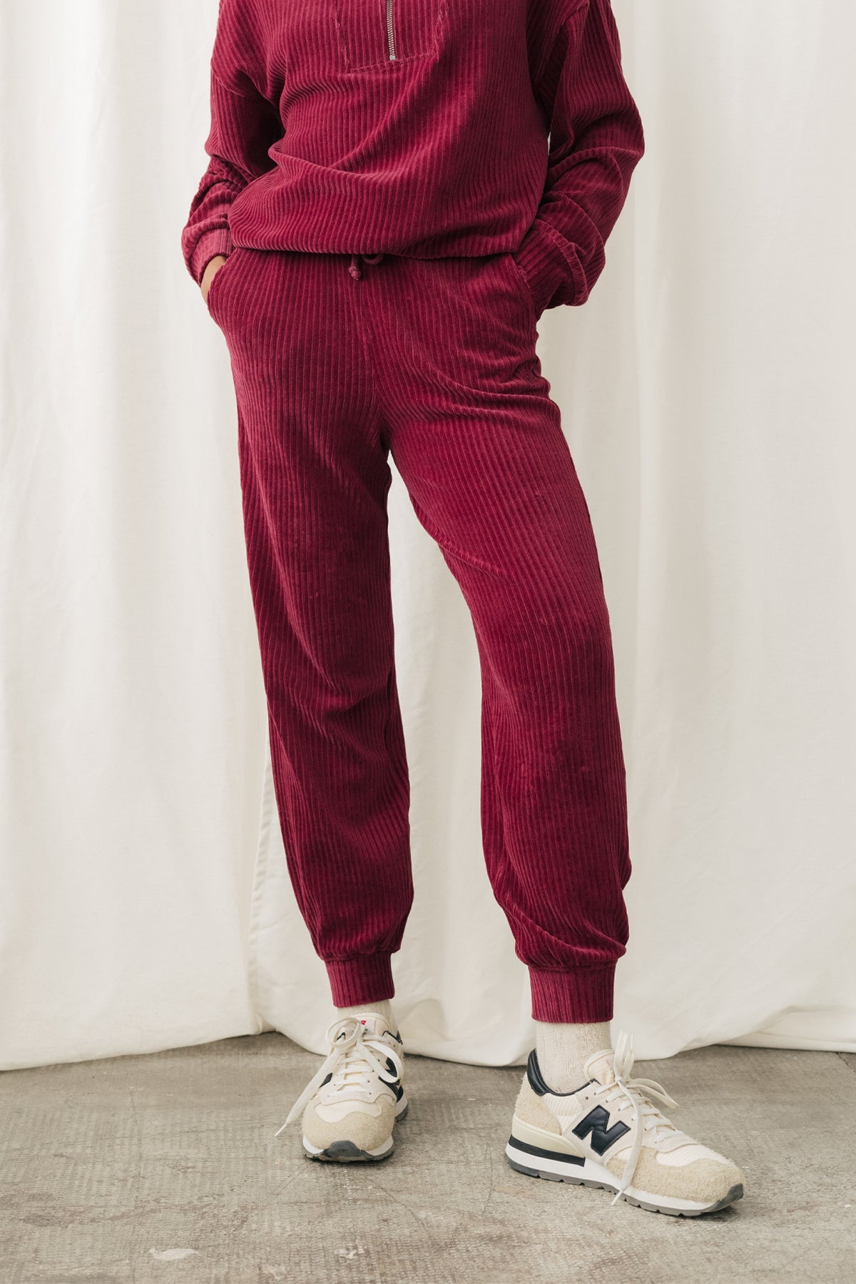 TWOTHIRDS Damen vegan Hose Keel Dark Cranberry