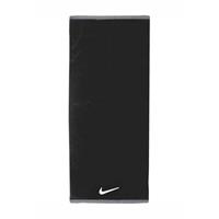 Nike Large Fundamental Towel - Black- Dames