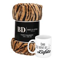 Bellatio Cadeau oma set - Fleece plaid/deken tijger print met Oma jij bent de liefste mok - Oma ontspanning cadeau kerst, Sint, verjaardag