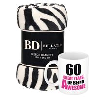 Bellatio Cadeau verjaardag 60 jaar vrouw - Fleece plaid/deken zebra print met 60 great years awesome mok