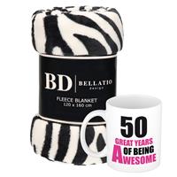 Bellatio Cadeau verjaardag 50 jaar/ Sarah vrouw - Fleece plaid/deken zebra print met 50 great years awesome mok