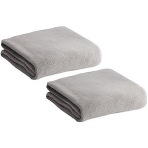 2x Fleece dekens/plaids lichtgrijs 120 x 150 cm -