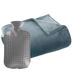 Atmosphera Fleece deken/plaid Grijsblauw 130 x 180 cm en een warmwater kruik 2 liter -