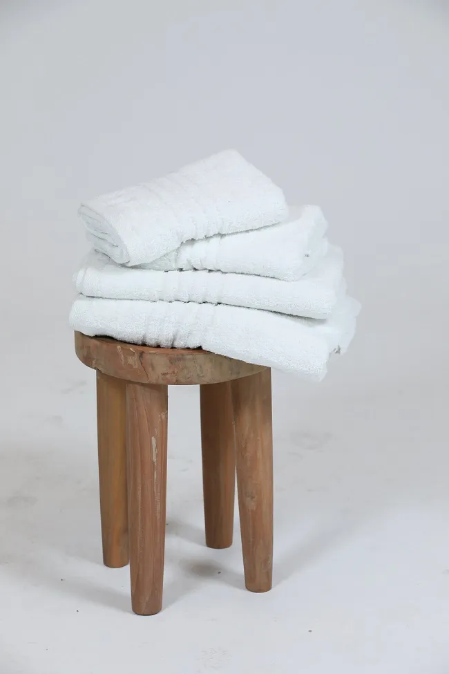 Voordeeldrogisterij Premium Handdoek Wit - 70 x 140 cm