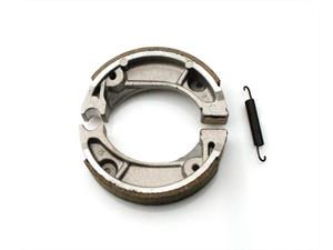 Diverse / Import Remblokken 100mm Trommel voor Honda Vision scooters