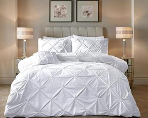 RoyalTextile - Velvet Pintuck Dekbedovertrek - Wit - 200 x 220