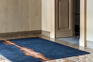 Louis de Poortere  Vloerkleed Linares Navy 9056 (outlet) - 140x200 cm