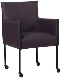 SHOPX HUISCOLLECTIE Donkerpaarse leren moderne kuipstoel More - poot rond zwart met wiel - Hermes Leer Merlin (donkerpaars leer)