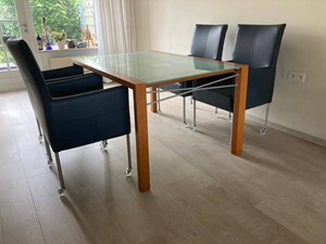 SHOPX HUISCOLLECTIE Set van 4 leren eetkamerstoelen - met wieltjes en hoge rug - zwart leer - Echt leer, Modern, ontdek de vele Leersoorten en Kleuren bij ShopX