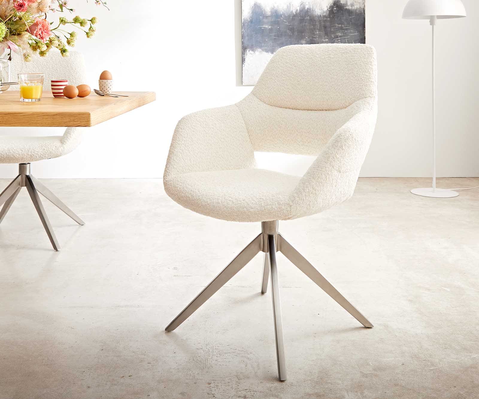 DELIFE Drehstuhl Yago-Flex XL mit Armlehnen Bouclé Weiß Kreuzgestell breit Edelstahl 360° drehbar