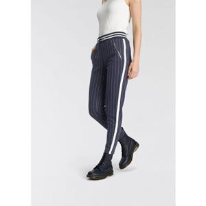 AJC Jogger Pants, im trendigem Retro-Design