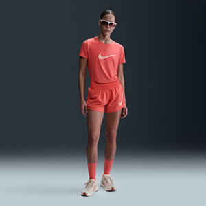 Nike One Dri-FIT hardloopshorts met halfhoge taille en binnenbroekje voor dames - Oranje