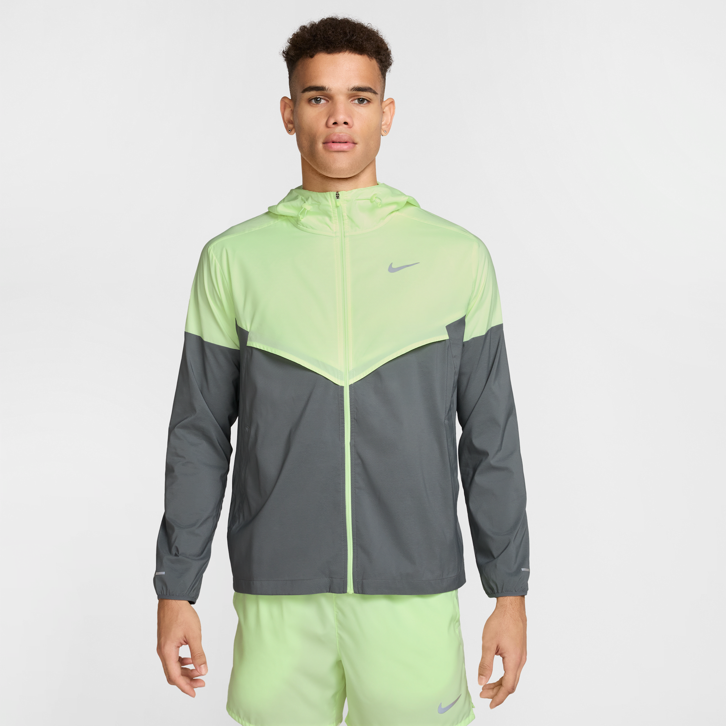 Nike Impossibly Light Windrunner hardloopjack voor heren - Geel