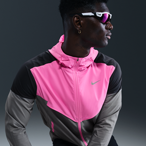 Nike Impossibly Light Windrunner hardloopjack voor heren - Roze