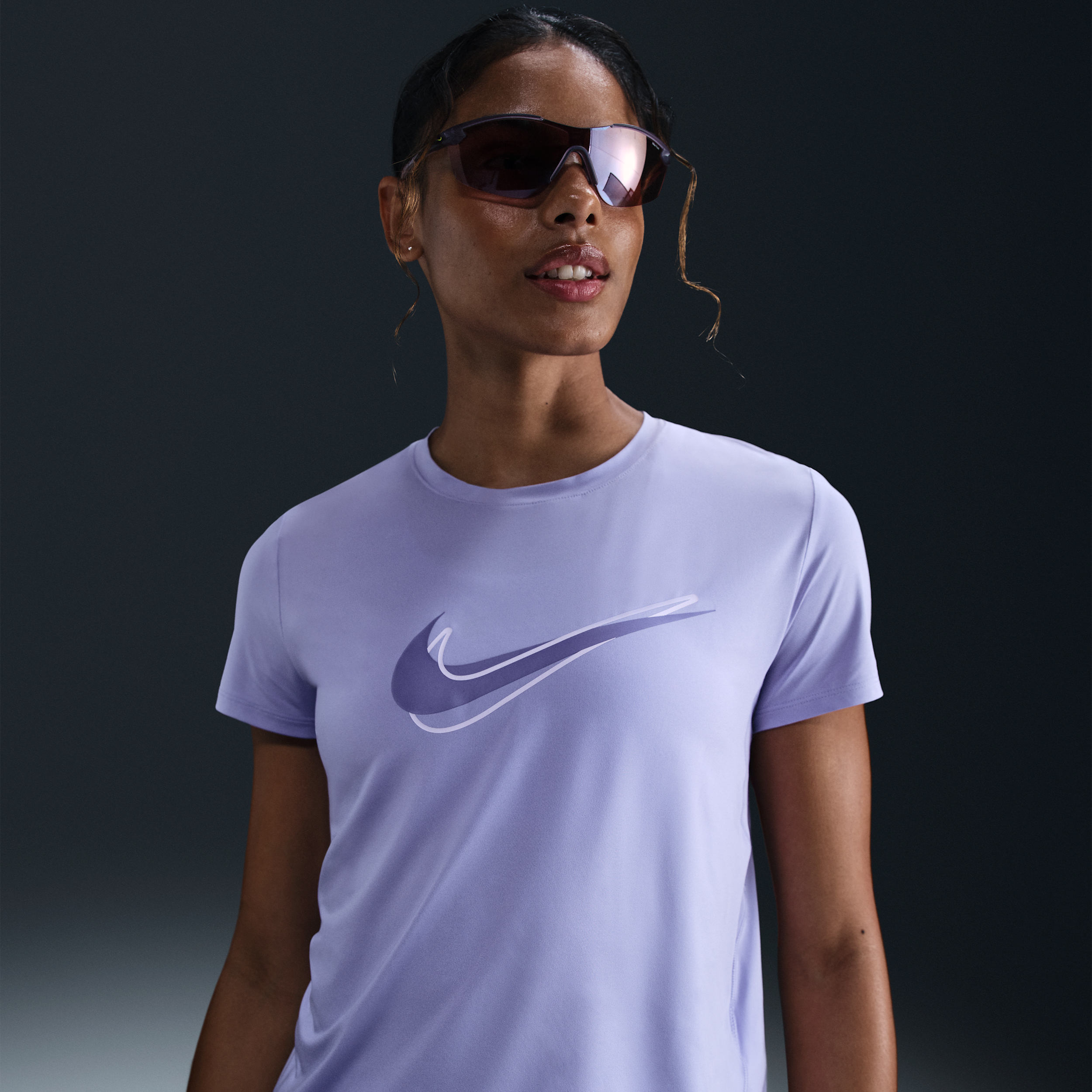 Nike One Swoosh Dri-FIT hardlooptop met korte mouwen voor dames - Paars