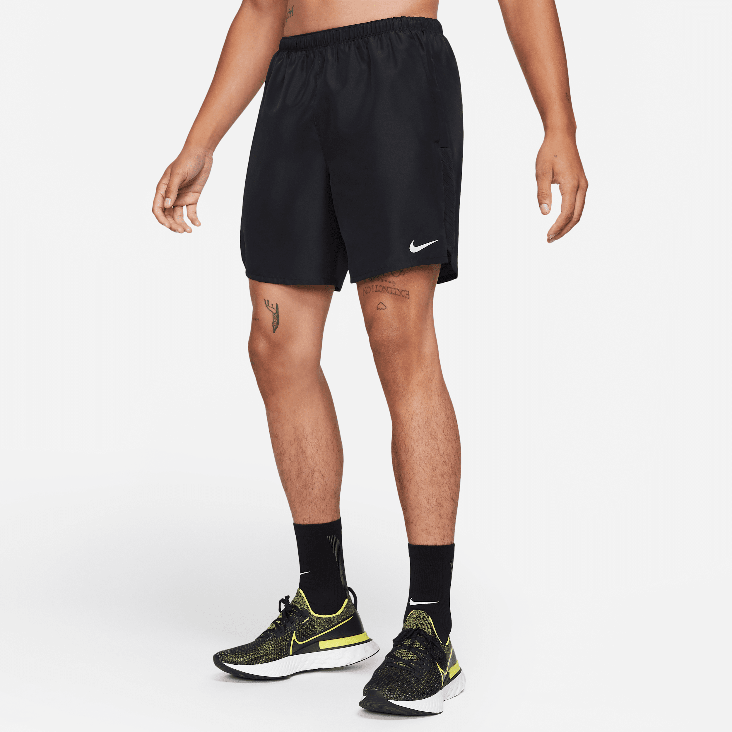 Nike Challenger Hardloopshorts met binnenbroek voor heren (18 cm) - Zwart