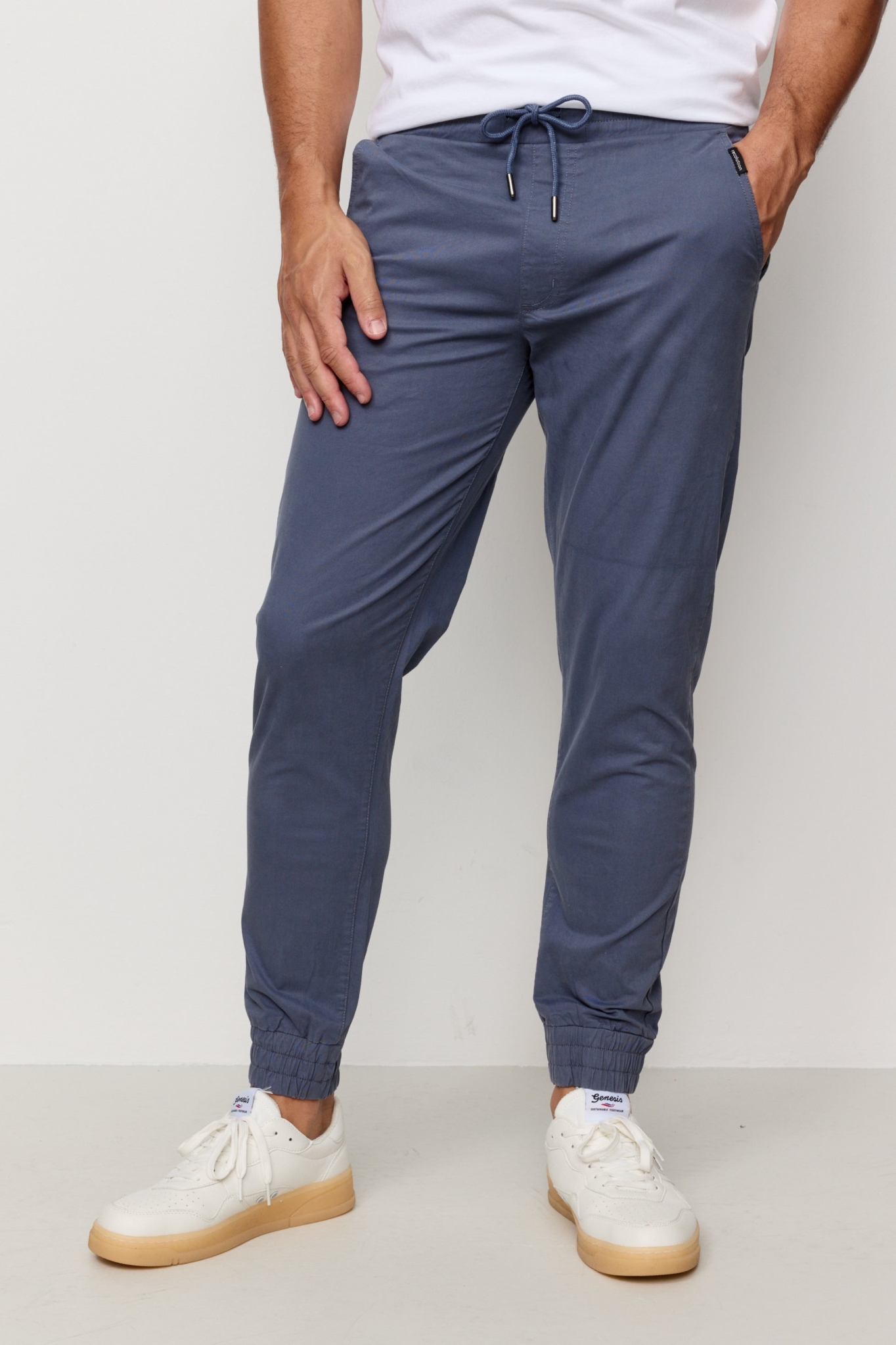Recolution Herren vegan Jogginghose Chino Taubenblau