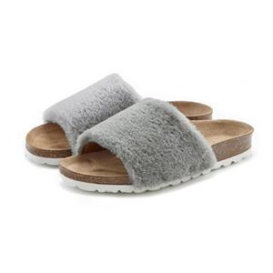 Lascana Slippers Pantoffels met comfortabel kurkvoetbed en modieus imitatiebont