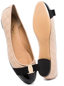 Ferragamo Gewatteerde ballerina's - Beige