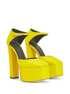 Giuseppe Zanotti Pumps met vierkante neus - Geel